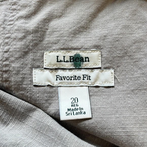 LL Bean Favorite Fit Cargo Pants NWT Size 20 - Picture 3 of 9